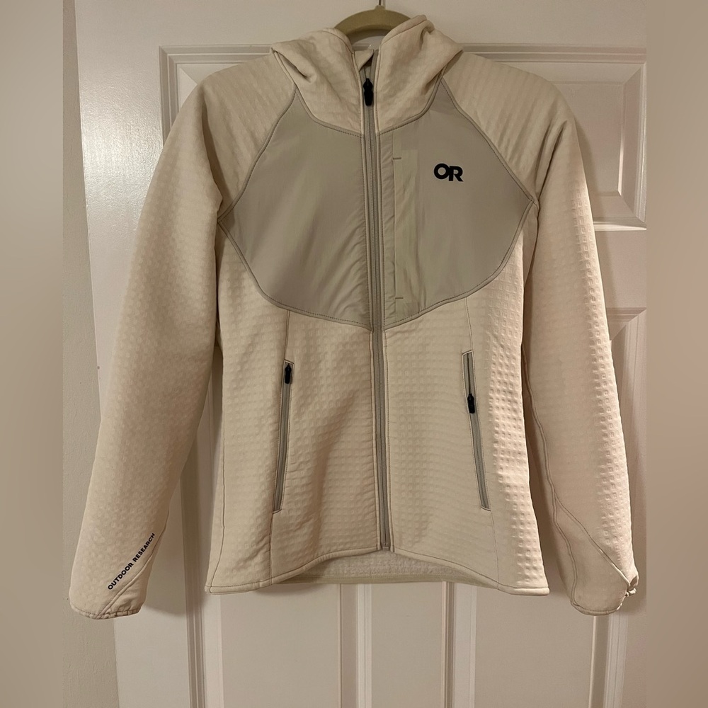 OR Outdoor Research cream/gray jacket w/ fleece interior, zip pockets, hood xs
